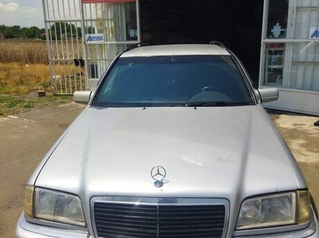 Mercedes C 220