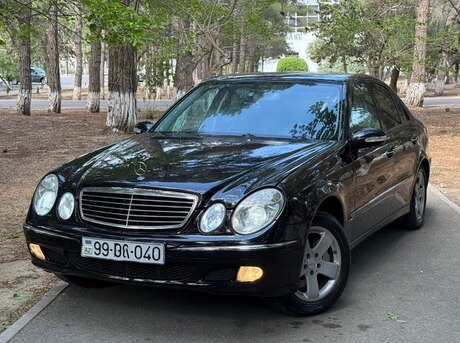 Mercedes E 240
