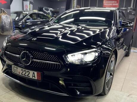 Mercedes E 300 e