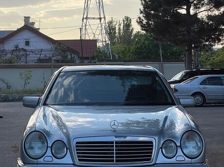 Mercedes E 280