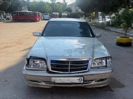 Mercedes C 220