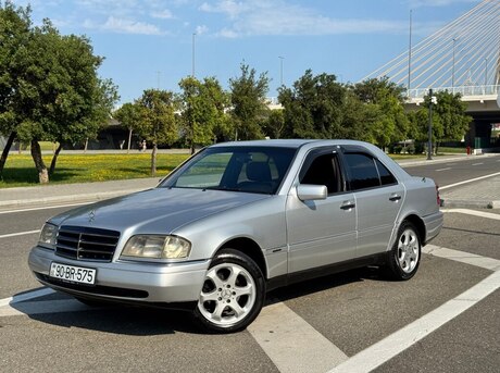 Mercedes C 180