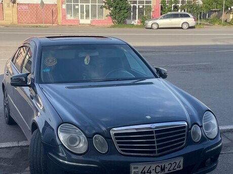 Mercedes E 270
