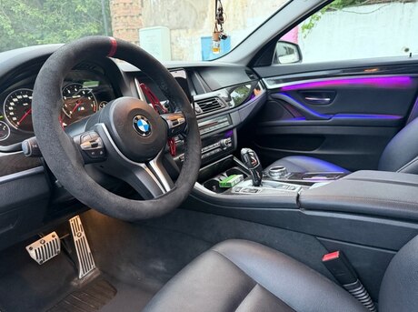 BMW 528