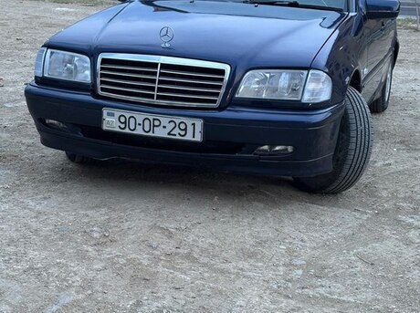 Mercedes C 200