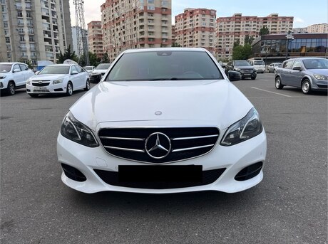 Mercedes E 220