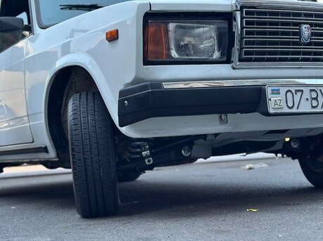 LADA (VAZ) 2107