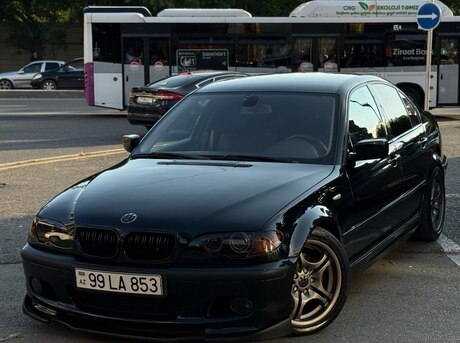 BMW 330