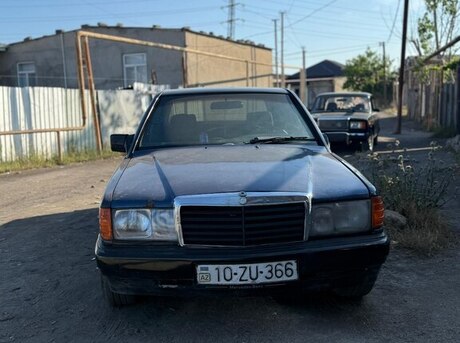 Mercedes 190