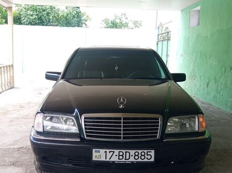Mercedes C 230