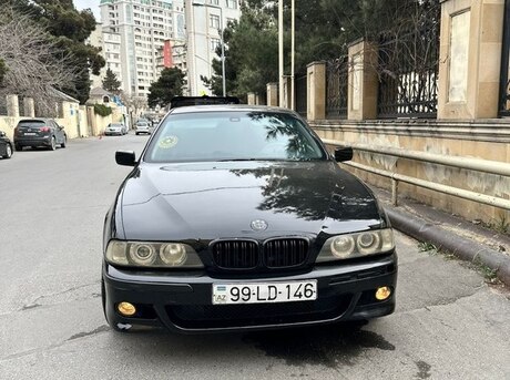 BMW 523