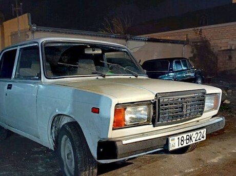 LADA (VAZ) 2107