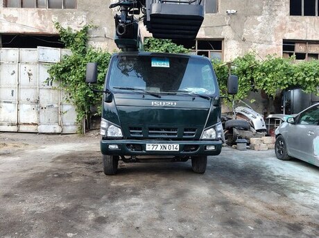Isuzu NPR 66 P