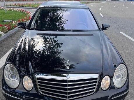 Mercedes E 220