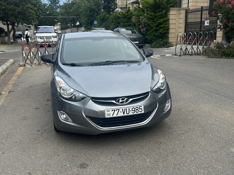 Hyundai Elantra