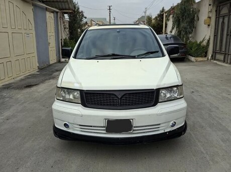 Mitsubishi Chariot