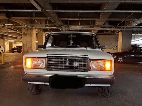 LADA (VAZ) 2107