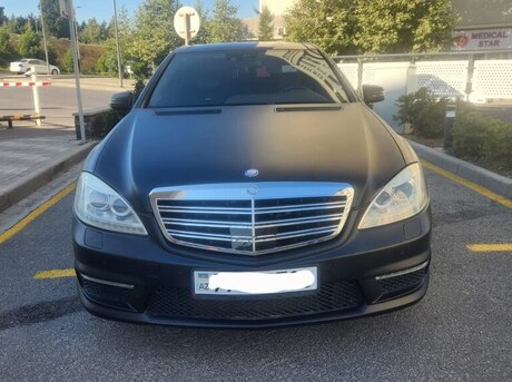 Mercedes S 63 AMG