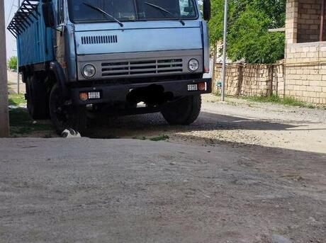 KamAz 53212