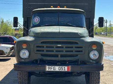ZIL 130
