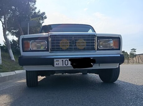 LADA (VAZ) 2107