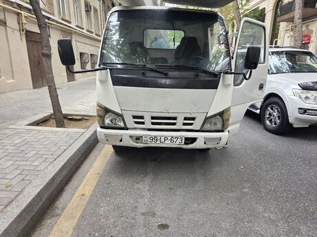 Isuzu NKR 55 E