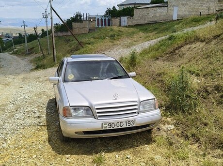 Mercedes C 180