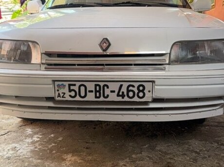 Renault 21