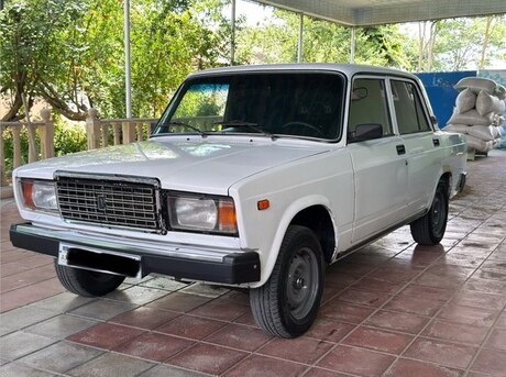 LADA (VAZ) 2107