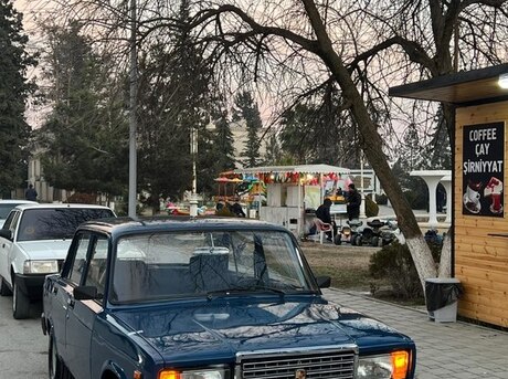 LADA (VAZ) 2107