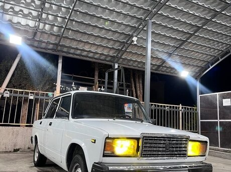 LADA (VAZ) 2107