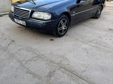 Mercedes C 180