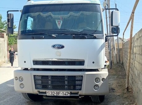 Ford Cargo