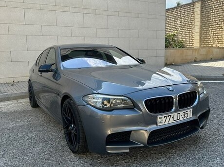 BMW 528