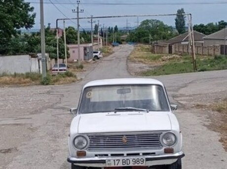 LADA (VAZ) 21011