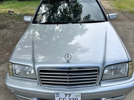 Mercedes C 230