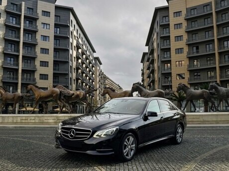 Mercedes E 200