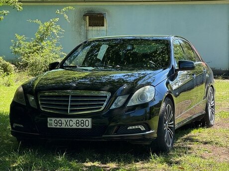 Mercedes E 220