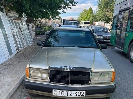 Mercedes 190