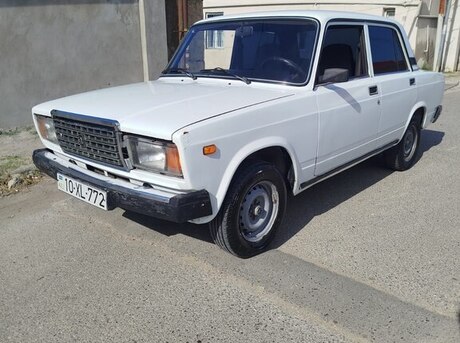 LADA (VAZ) 2107