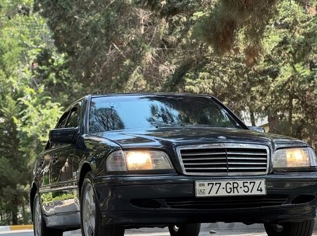 Mercedes C 180