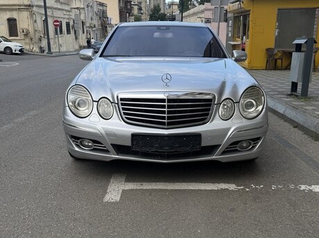 Mercedes E 220