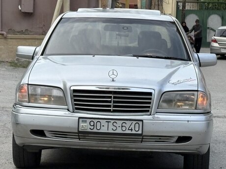 Mercedes C 180