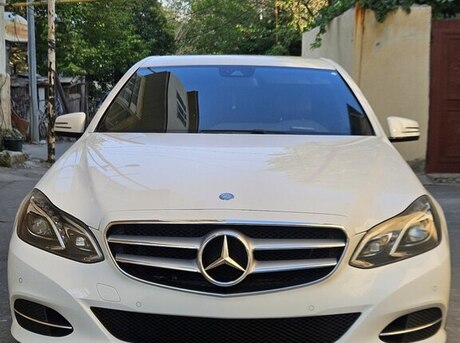 Mercedes E 200