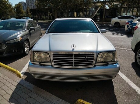 Mercedes S 320