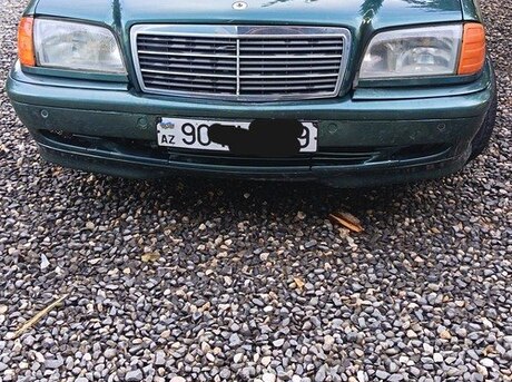 Mercedes C 180