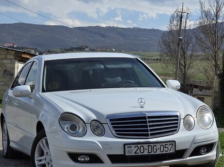 Mercedes E 220