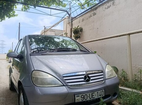 Mercedes A 140