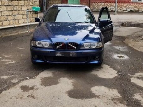 BMW 523