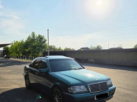 Mercedes C 230